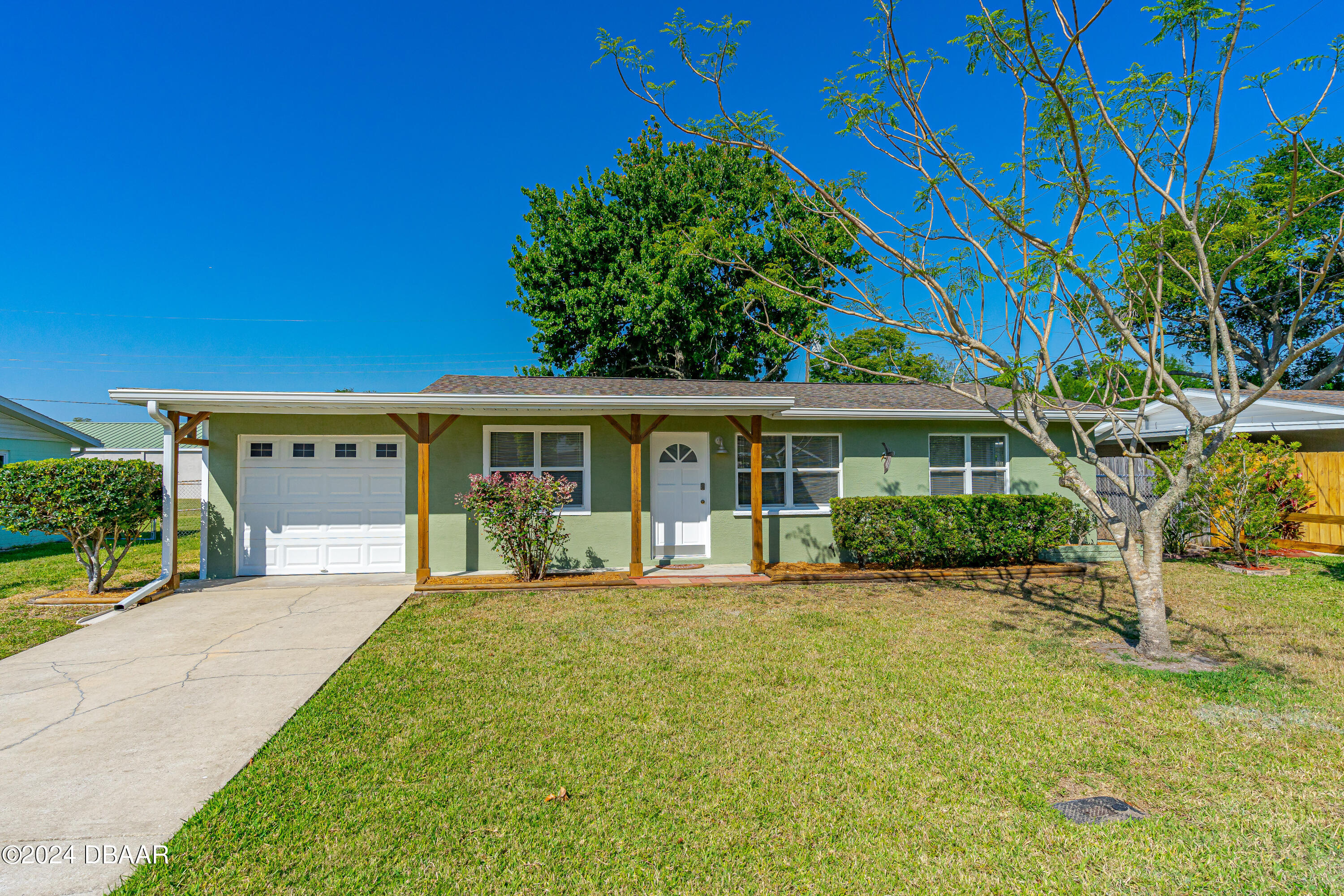 Papaya Dr, South Daytona, FL 32119