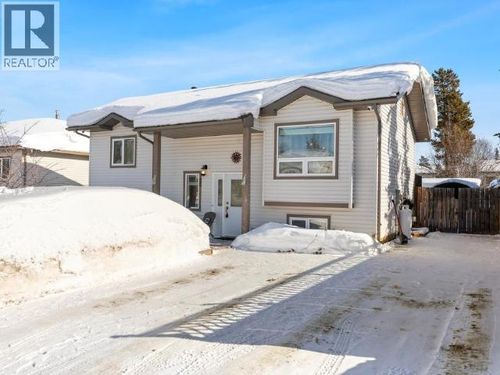 56 Grizzly Cir, Whitehorse, YT, Y1A6J3 | Card Image