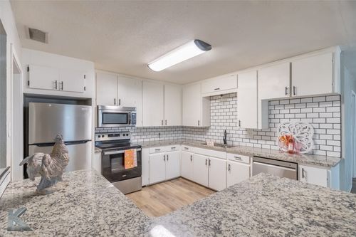 802 S Bowie Dr, Abilene, TX, 79605-2626 | Card Image