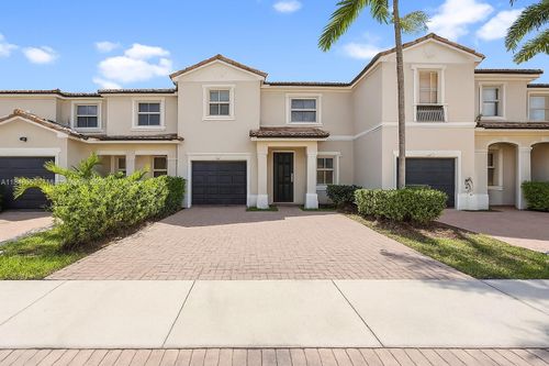 1070 Ne 42nd Ave, Homestead, FL, 33033-5901 | Card Image