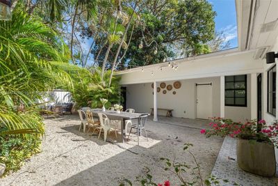 4160 Ventura Ave, House other with 4 bedrooms, 3 bathrooms and null parking in Miami FL | Image 3