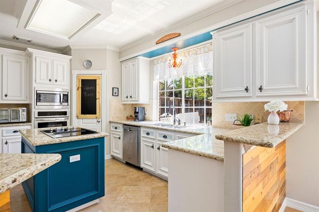 907 Live Oak Ln, House other with 5 bedrooms, 4 bathrooms and 3 parking in Seabrook TX | Image 5