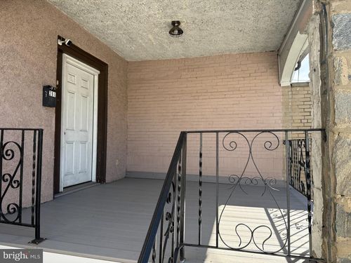 261 Long Ln, UPPER DARBY, PA, 19082-4020 | Card Image