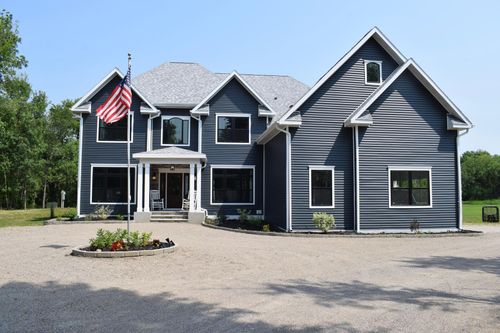 12424 126th Ave Ne, Thief River Falls, MN, 56701-9400 | Card Image
