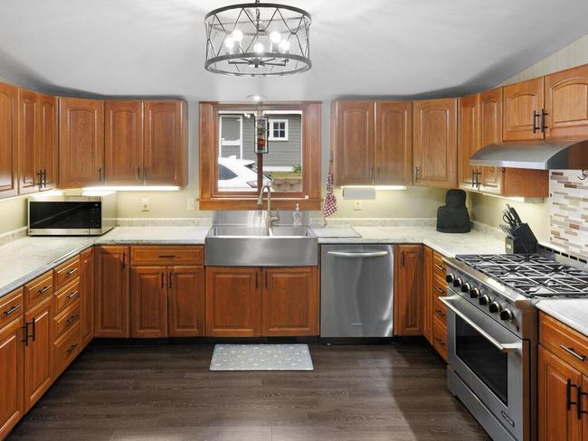 Another view of the kitchen | Image 23
