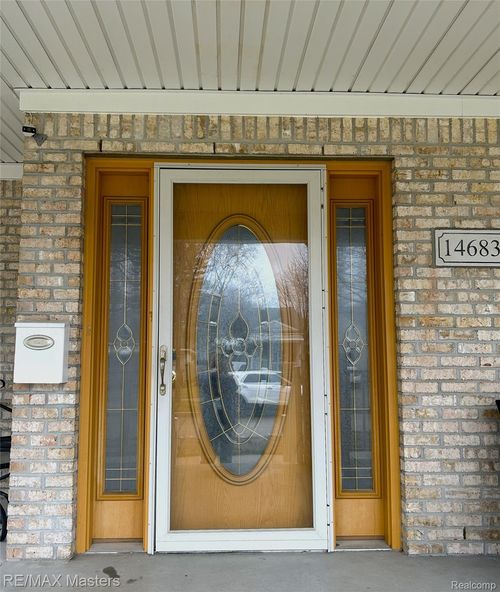 14683 Longtin St, Southgate, MI, 48195-1957 | Card Image