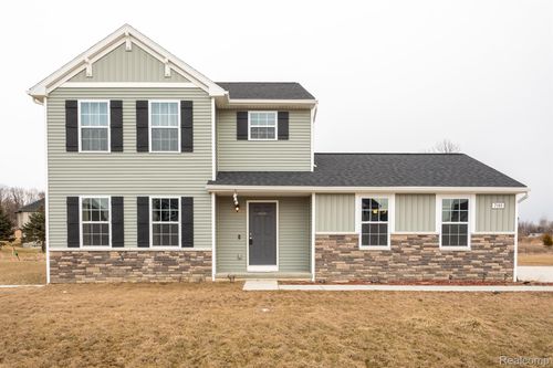 7193 Primrose Ln, Grand Blanc, MI, 48439-2329 | Card Image