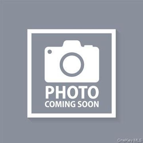 75 Harrison Ave, Hicksville, NY, 11801-1429 | Card Image