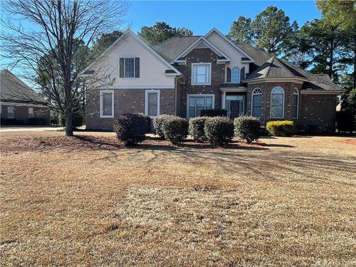 228 Stoneleigh Dr, Fayetteville, NC, 28311-7110 | Card Image