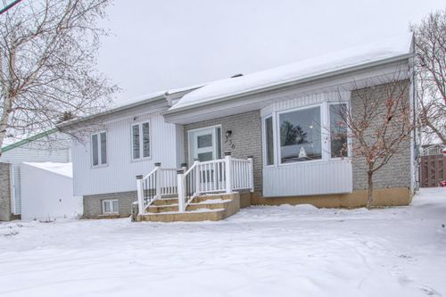 256 Rue Deschamps, Sainte-Anne-des-Plaines, QC, J5N1J7 | Card Image