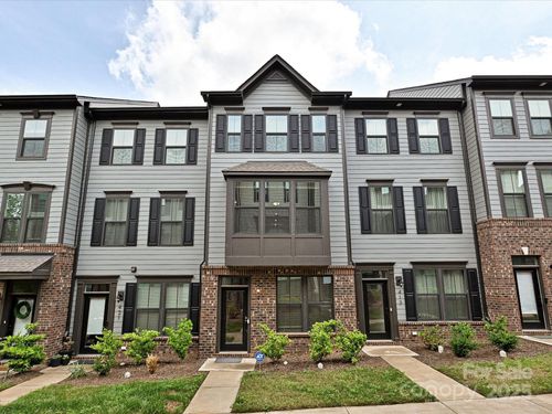 417 Tristram Ln, Charlotte, NC, 28205-1488 | Card Image