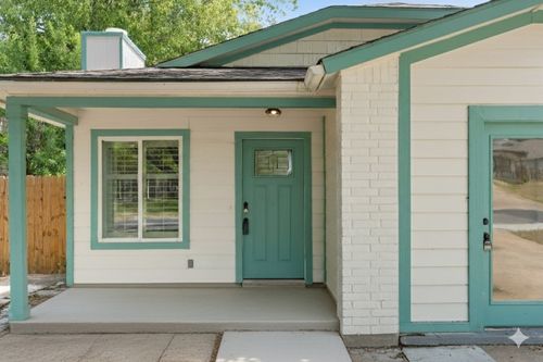 6807 Trendal Ln, Austin, TX, 78744-5064 | Card Image