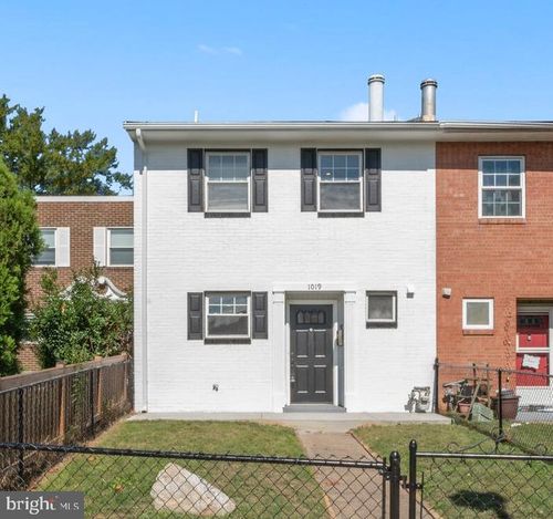 1019 First St, ALEXANDRIA, VA, 22314-1334 | Card Image