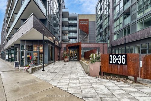 421-38 Howard Park Avenue, Toronto, ON, M6R0A7 | Card Image