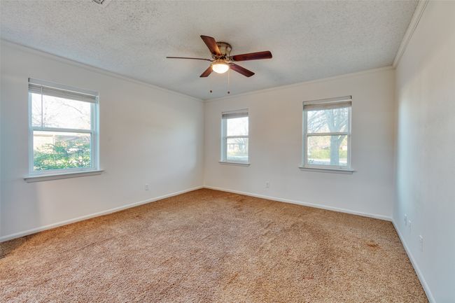 510 S Irick St, House other with 4 bedrooms, 3 bathrooms and null parking in Pilot Point TX | Image 16