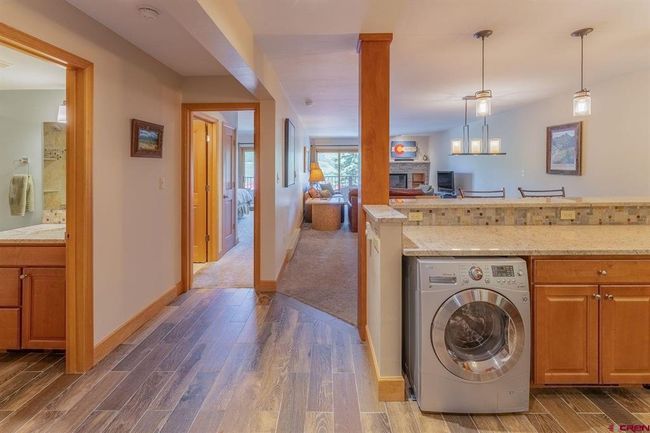 110 - 20 Hunter Hill Rd, Condo with 2 bedrooms, 2 bathrooms and null parking in Crested Butte CO | Image 4