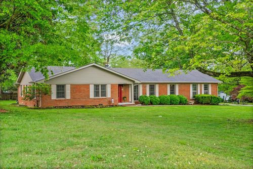 309 Deepwood Dr, Hopkinsville, KY, 42240-1219 | Card Image