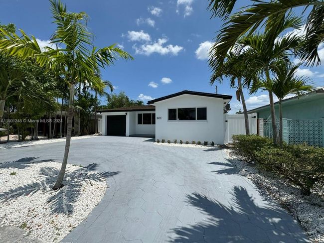 521 N Rainbow Dr, House other with 4 bedrooms, 3 bathrooms and null parking in Hollywood FL | Image 2