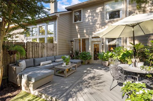 74 Valley Oaks Cir, The Woodlands, TX, 77382-1722 | Card Image