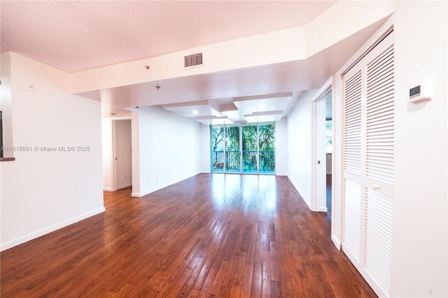 APT-204 - 619 E Sheridan St, Condo with 2 bedrooms, 2 bathrooms and null parking in Dania Beach FL | Image 12