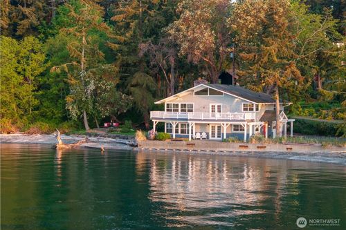 9788 Manitou Beach Drive Ne, Bainbridge Island, WA, 98110 | Card Image