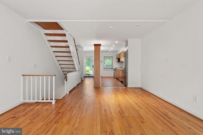 11493 Waterview Cluster, Townhouse with 3 bedrooms, 2 bathrooms and null parking in RESTON VA | Image 6