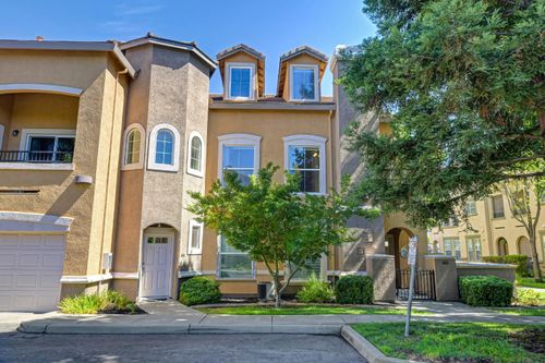 616 Vessona, Folsom, CA, 95630 | Card Image