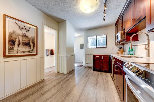 7 - 8072 Timber Lane, Townhouse with 3 bedrooms, 2 bathrooms and 2 parking in Whistler BC | Image 4