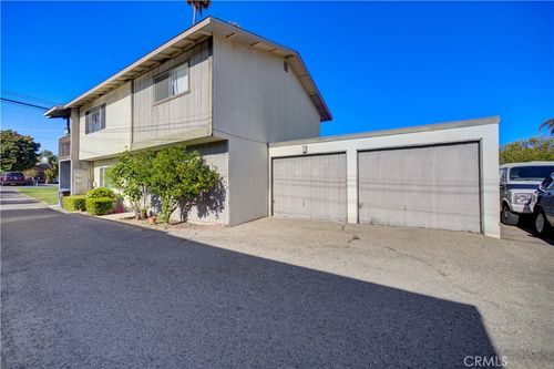 866 Brighton Ave, Grover Beach, CA, 93433-1702 | Card Image