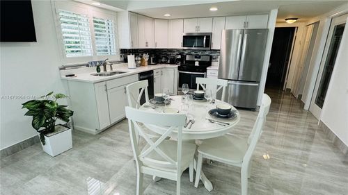 side-443 4th Rd, Key Largo, FL, 33037-4804 | Card Image