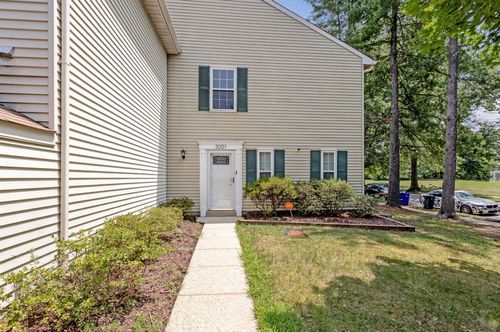 3001 N Dale Ct, BOWIE, MD, 20716-1318 | Card Image