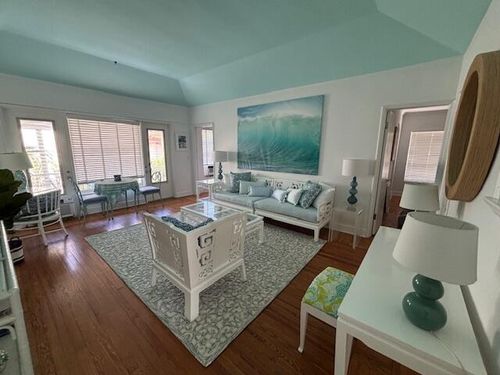 4-424 Chilean Ave, Palm Beach, FL, 33480-4561 | Card Image