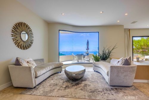 1725 Del Mar Ave, Laguna Beach, CA, 92651-3811 | Card Image