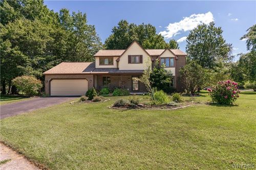 11 Skylark Court, Amherst, NY, 14051 | Card Image