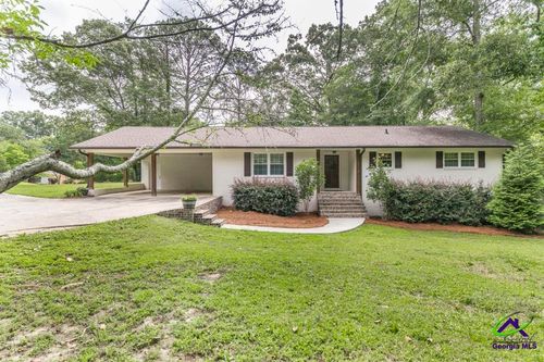 6349 Carey Dr, Macon, GA, 31216-6113 | Card Image