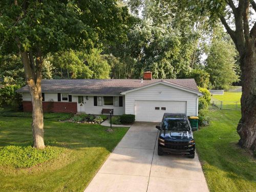 4427 Cambridge Dr, Port Huron, MI, 48060-7207 | Card Image