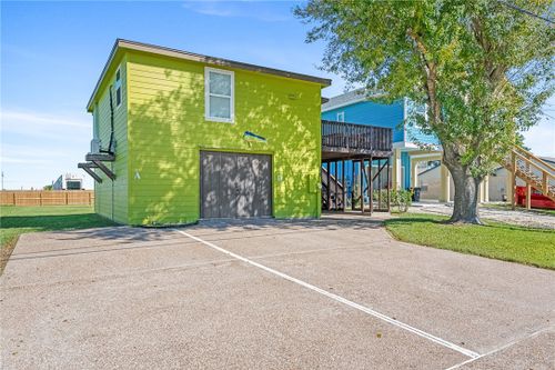 108 Port Ave., Rockport, TX, 78382 | Card Image