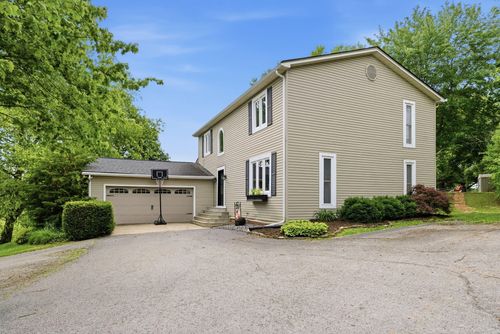385 Old Paris Pike, Cynthiana, KY, 41031-1843 | Card Image