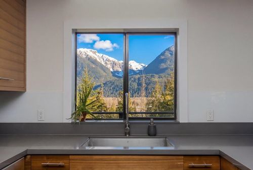 40181 Skyline Dr, Garibaldi Highlands, BC, V0N1T0 | Card Image