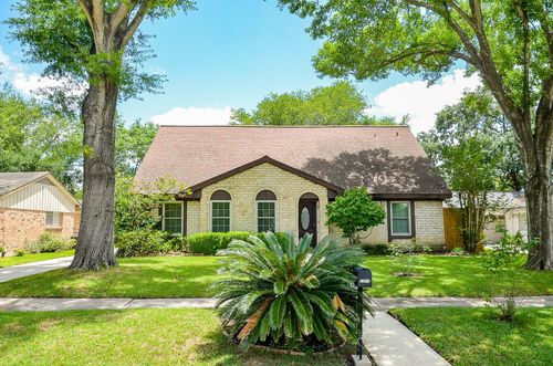 1915 Ashford Hollow Ln, Houston, TX, 77077-4811 | Card Image
