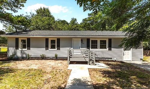 190 Payton Place Rd, Lumber Bridge, NC, 28357-8961 | Card Image