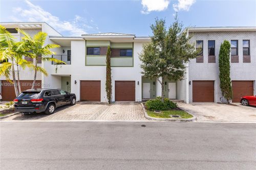 0-4444 Nw 9th St, Plantation, FL, 33317-1528 | Card Image