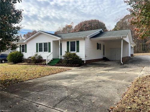 209 Rivermeade Dr, Archdale, NC, 27263-3065 | Card Image