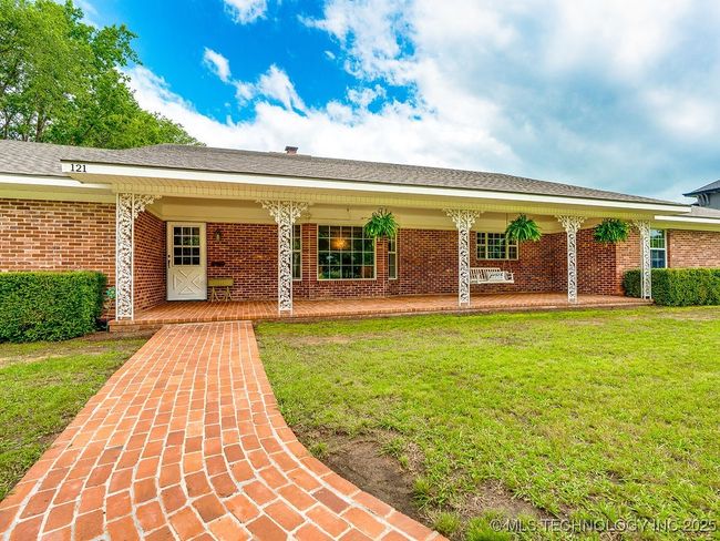 121 W 17 Th St, House other with 3 bedrooms, 3 bathrooms and null parking in Ada OK | Image 5