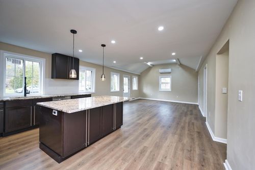 4 Water St, Lakeville, MA, 02347-1417 | Card Image