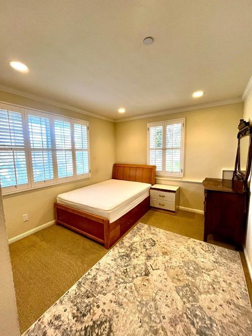 685 Sierra Point Road, Brisbane, CA, 94005 | Card Image