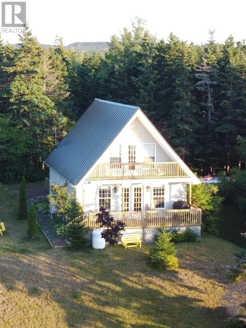 7 Grenfell Drive, Clarkes Beach, NL, A0A1W0 | Card Image