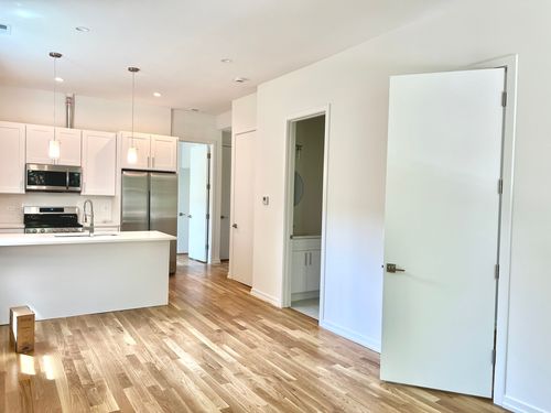 apt-2f-822 N Winchester Ave, Chicago, IL, 60622-6708 | Card Image