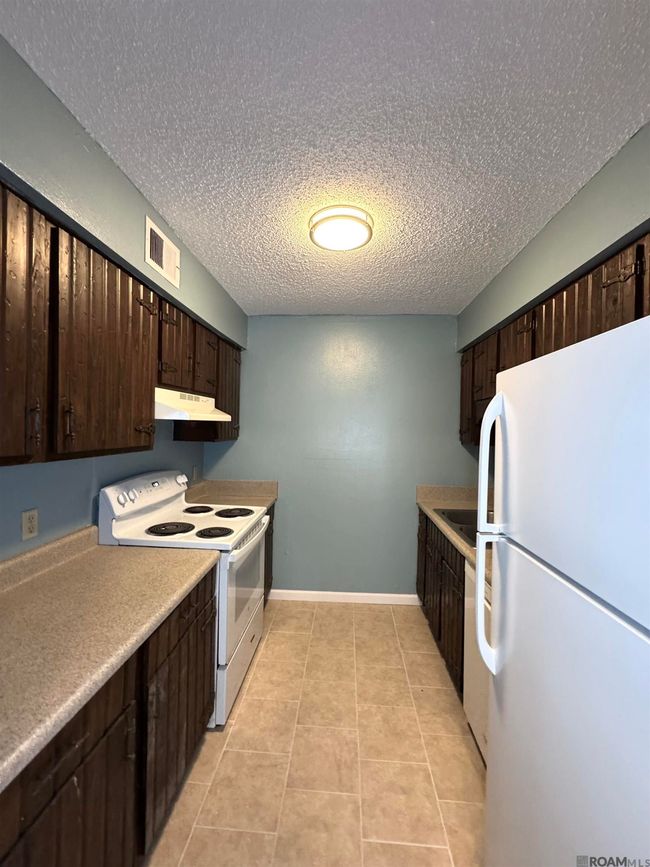 APT-93 - 3030 Congress Blvd, Condo with 2 bedrooms, 2 bathrooms and null parking in Baton Rouge LA | Image 4