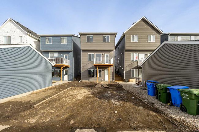 427 Lucas Blvd Nw, House other with 3 bedrooms, 3 bathrooms and 2 parking in Calgary AB | Image 36